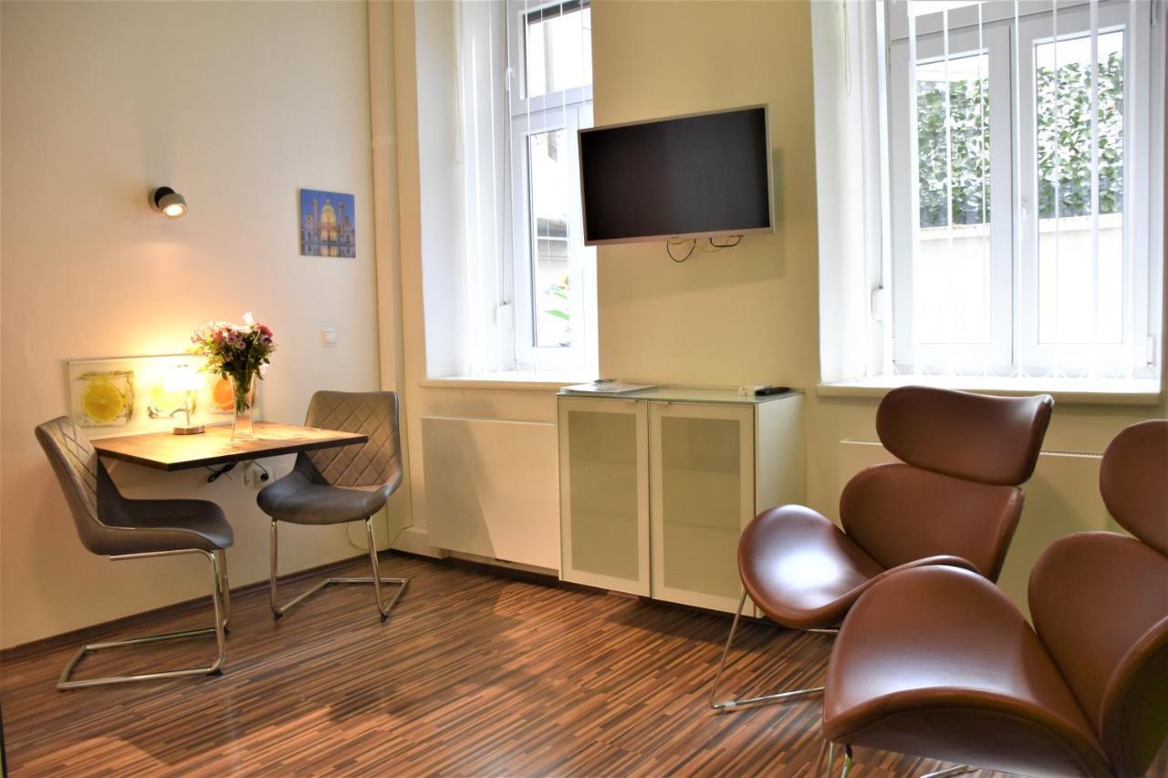Studio-apartment Augarten * Viena